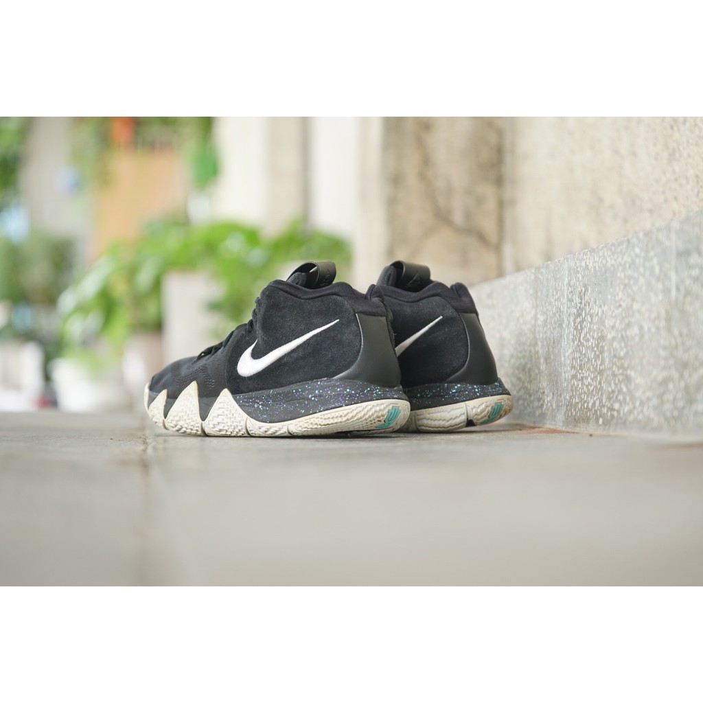 [2hand] Giày Thể Thao NIKE KYRIE 4 943807-002 GIÀY CŨ CHÍNH HÃNG