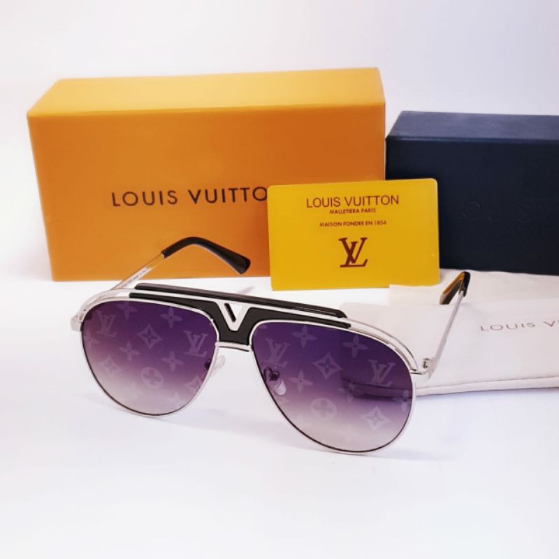 Kính Mát Louis Vuitton Chất Liệu Thép Không Gỉ Loại 22208 Cao Cấp Cho Nữ