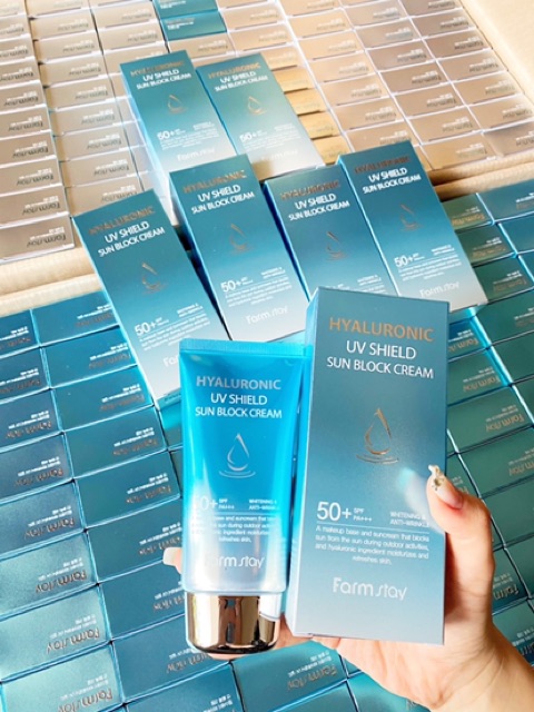 Kem Chống Nắng Dưỡng Ẩm Da Farm Stay Hyaluronic UV Shield Sun Block Cream SPF50+ PA+++ 70g