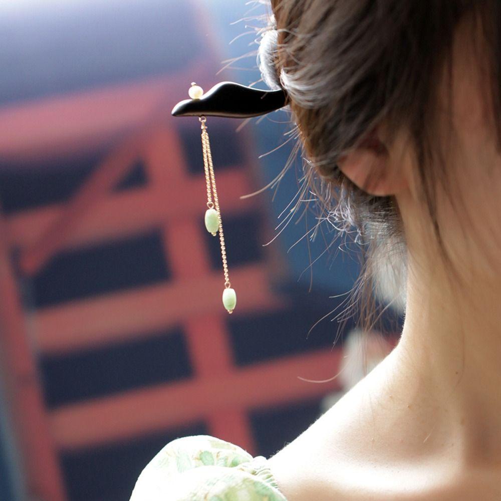 Trâm Cài Tóc Bằng Gỗ Phối Tua Rua Phong Cách Trung Hoa Cổ Điển