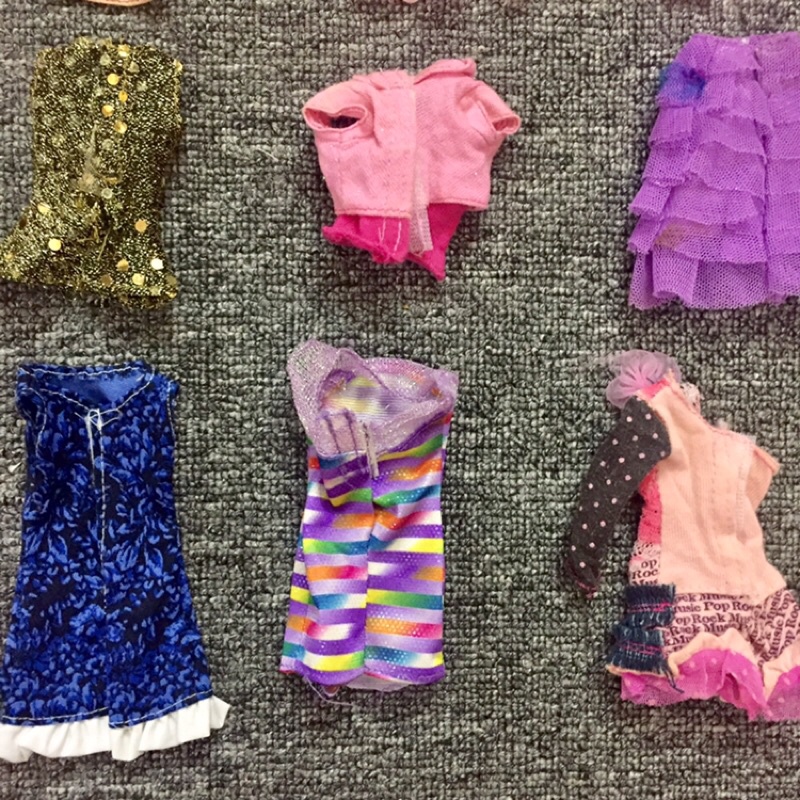 QAA2-Quần áo đầm dành cho búp bê barbie đã qua sử dụng