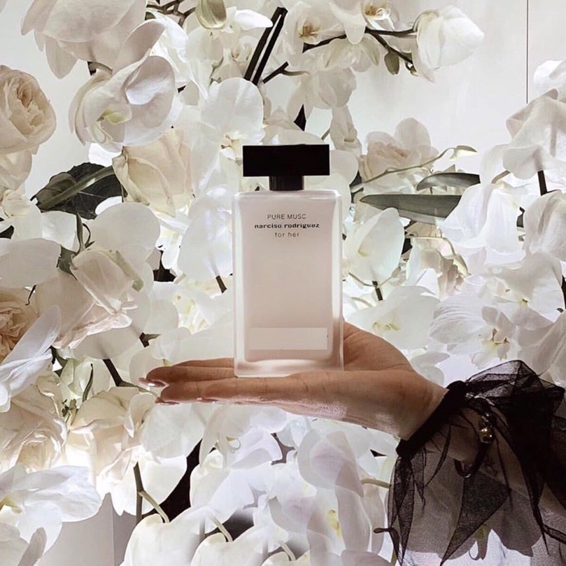 -𝑺𝒄𝒆𝒏𝒕𝒔𝒂𝒊𝒈𝒐𝒏- Nước Hoa Narciso Rodriguez for Her Trắng EDP 10ml