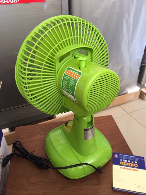 Quạt bàn Senko B102 sải cánh 20 cm