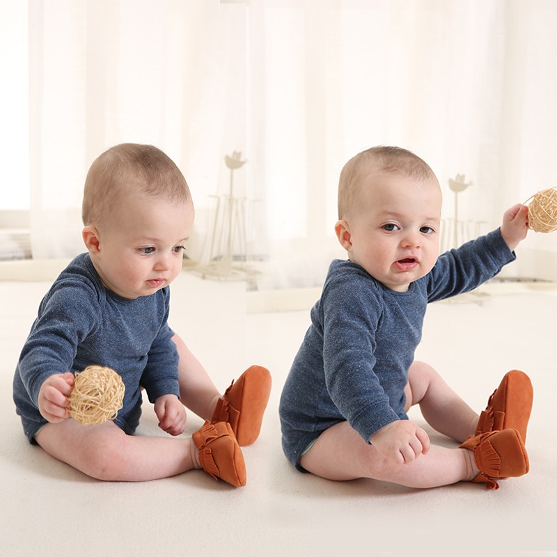 Giày bốt da lộn dễ thương cho bé