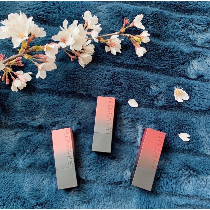 Son Thỏi HudaBeauty Power Bullet Matte Lipstick