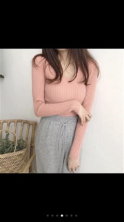 Áo len tăm cổ tim(sẵn hàng)
