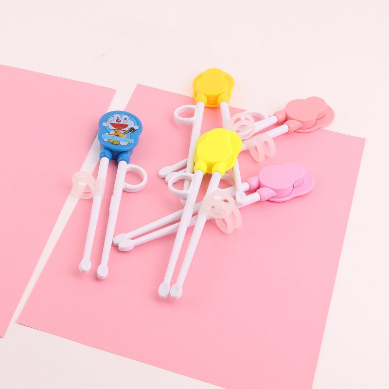 Đũa bằng thép không gỉ giúp bé tập ăn dễ thương tiện dụng