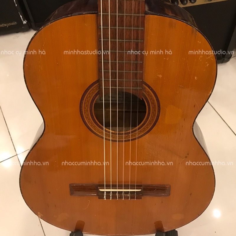 Đàn Guitar Classic Nhật Terada 400 #C08 đã qua sử dụng . Đàn Nylon Nhật đã qua sử dụng, cần thẳng, âm thanh hay