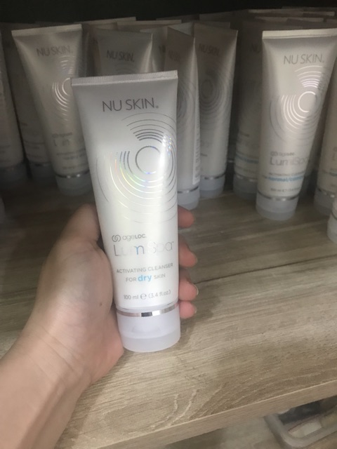 SỬA RỬA MẶT LUMISPA NUSKIN