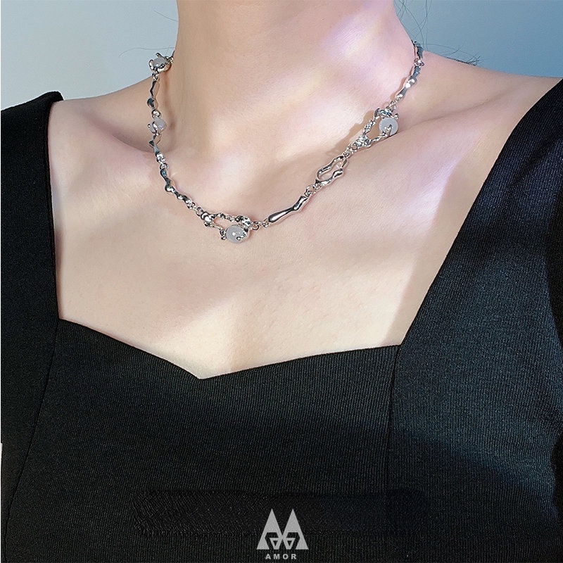 Vòng cổ Đính Đá Mặt Trăng Phong Cách Cá Tính Cho Nữ