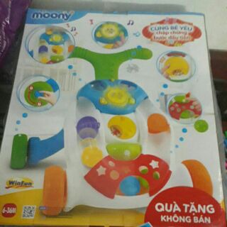 Xe tập đi cho bé
