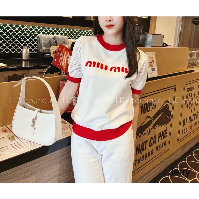 Áo len mongtogi viền đỏ Miu Miu