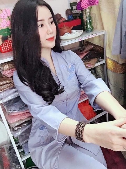 Thời trang nữ đi chùa _đồ đi chùa _ áo lam cổ tàu nữ thêu sen