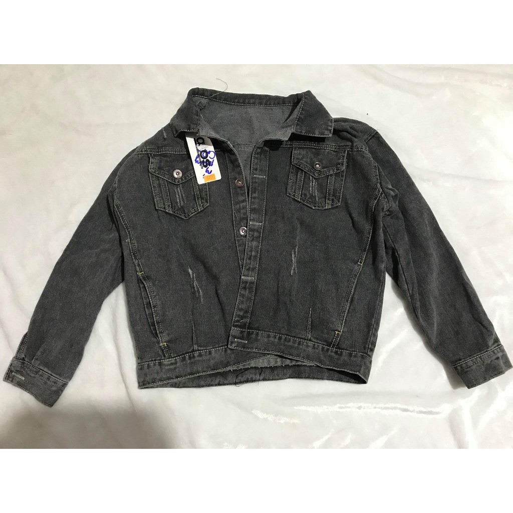 Áo bò dáng croptop cúc sau