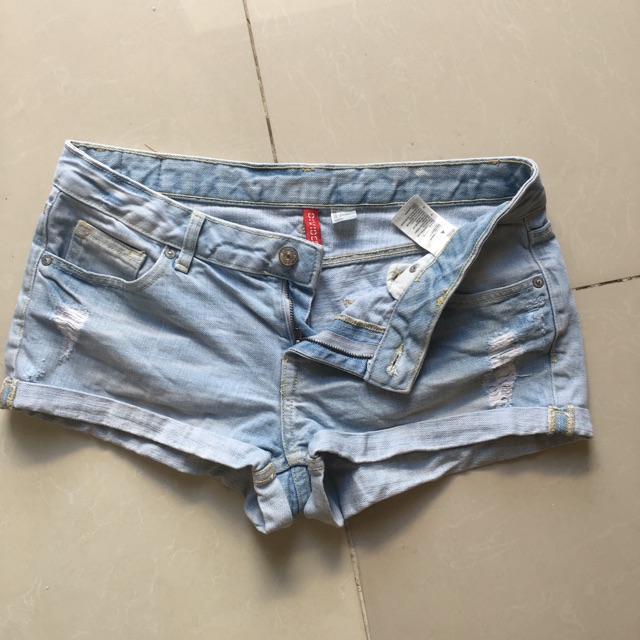 Quần short jean nữ H&m size 6us