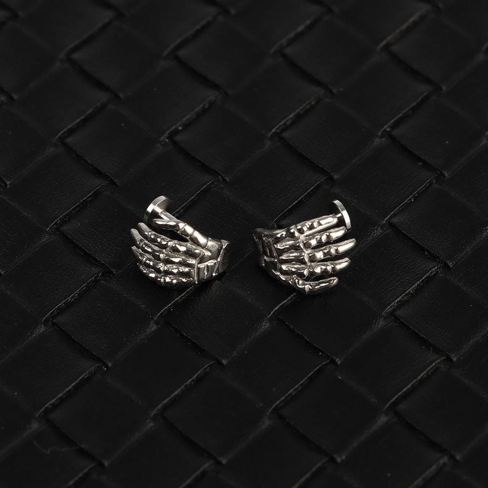 Khuyên Tai Hình Bàn Tay Và Môi Độc Đáo