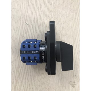 Chuyển mạch volt 64x80mm