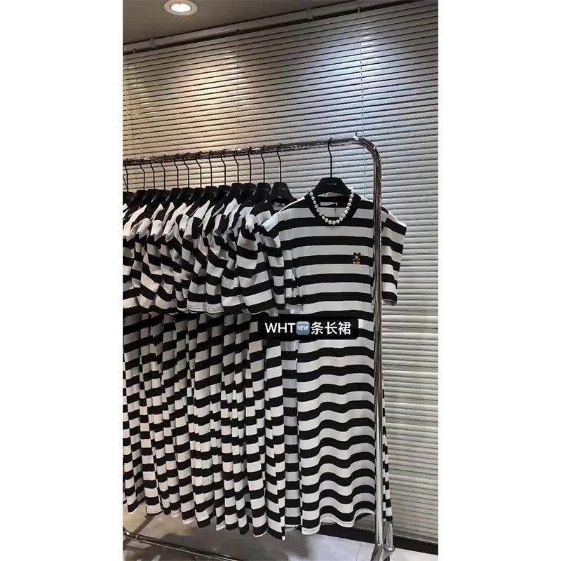 Cổ Phiếu Sẵn Sàng❤Ah F &amp; X Áo Thun Dài Tay Phồng Hở Vai Kẻ Sọc Phong Cách Hàn Quốc Thời Trang Mùa Hè 2022 Cho Nữ