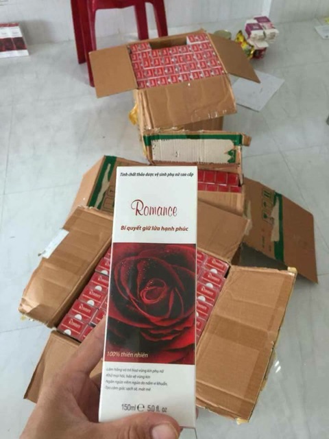 DUNG DỊCH VỆ SINH CAO CẤP ROMANCE