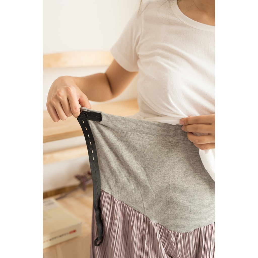 Quần shorts bầu ống rộng xếp li Dandelion-Snugg SNU1963
