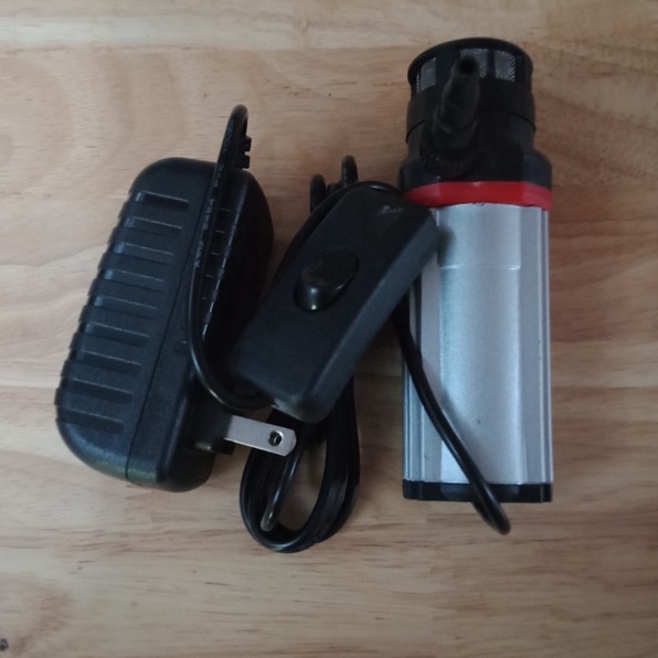 Máy bơm nước mini 12v MADIKA -