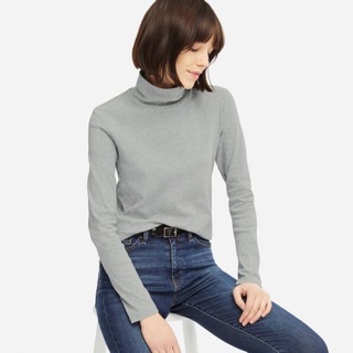 Áo thun cao cổ Uniqlo