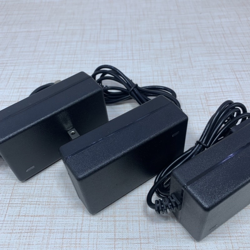 Sạc 5s 21v có đèn báo