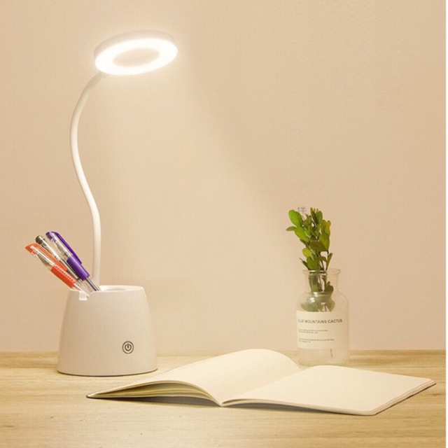 ĐÈN LED ĐỂ BÀN BẢO VỀ MẮT TÍCH HỢP ỐNG CẮM BÚT TGX - 72