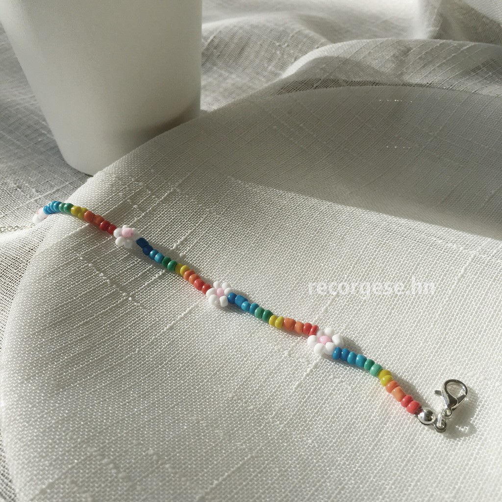 Vòng tay handmade hạt nhiều màu (nhận custom theo yêu cầu)
