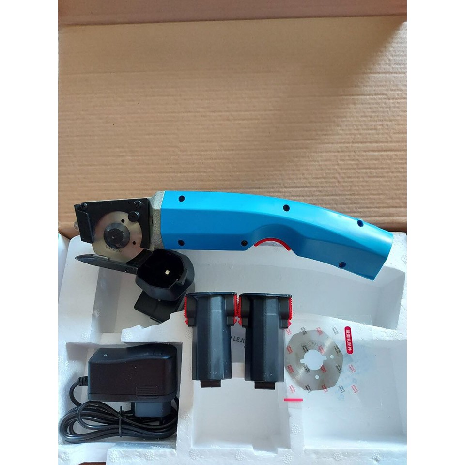 Máy cắt vải YJ 50mm sài sạc pin tiện lợi dễ di chuyển cắt tầm 7 đến 10 lớp vải và dễ mang theo bên người