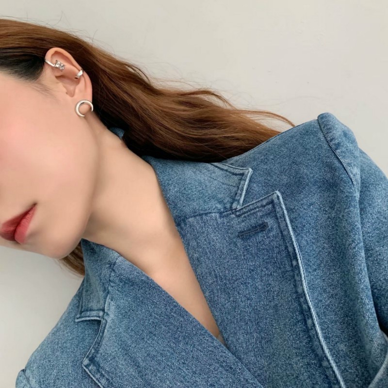 Khuyên Tai Hình Mặt Trăng Khuyết Cá Tính Hợp Thời Trang