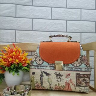 Túi doc cô gái Anh