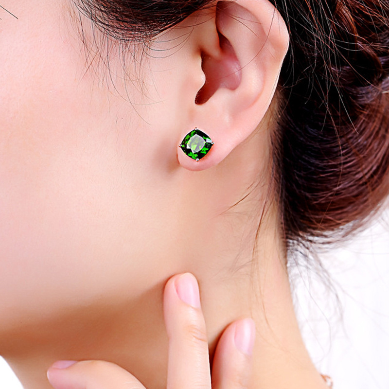 (Hàng Có Sẵn) Bông Tai Ngọc Lục Bảo Hình Vuông