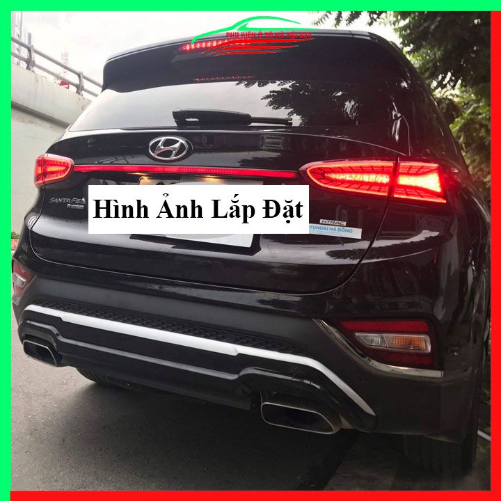 Ốp tay cốp sau có đèn led Santafe 2019-2023 ánh sáng đỏ trang trí xe