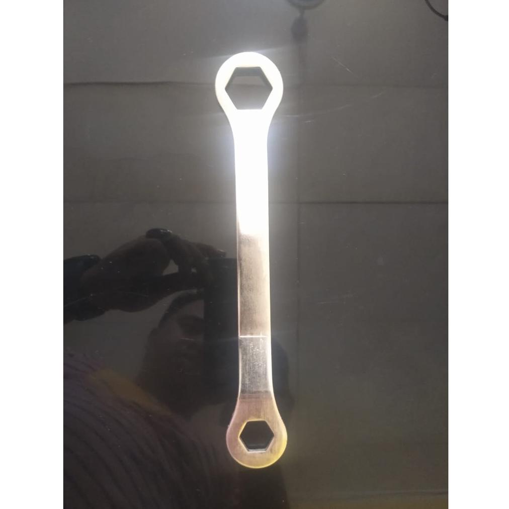 `➾ Đai Ốc Khóa Ly Hợp Xe Máy CVT STEL 39x41MM Và 17x24MM ★★ 0sf
