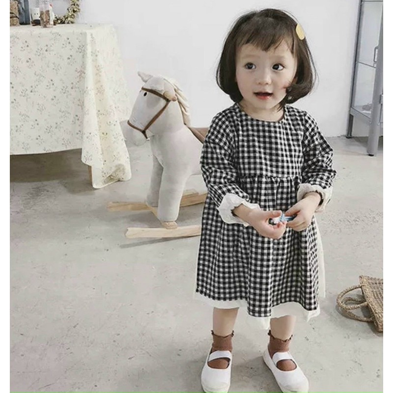 Váy baby doll kẻ dành cho bé gái