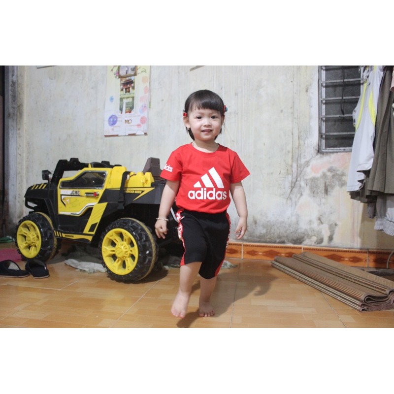 Tặng Bộ Thể Thao Adi.das Cho Bé 10-12kg 89k Màu Đỏ Cổ Tròn Cotton Việt Nam 100%