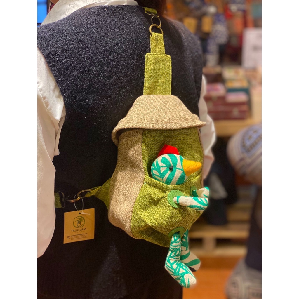 Túi Đeo Chéo Vải Gai Gắn Thú Nhồi Bông Ngộ Nghĩnh (A) - Trúc Lâm Handmade