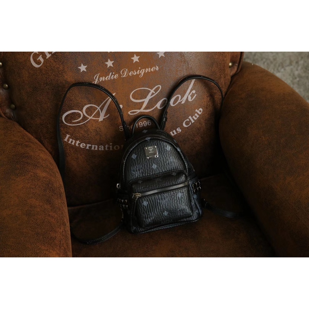 Balo MCM mini khóa kéo màu đen size 18cm