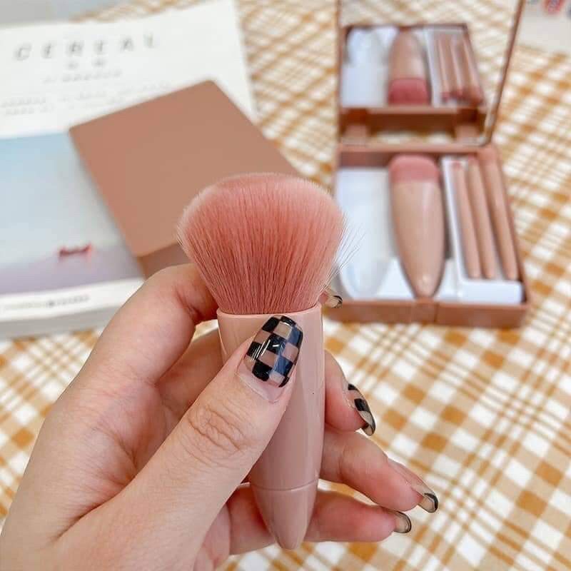 Hộp 5 cây cọ màu hồng kèm gương