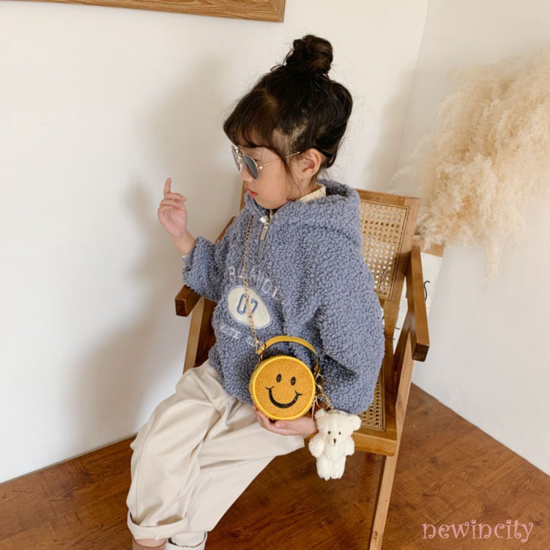 Túi đeo chéo hình gấu dễ thương cho bé gái