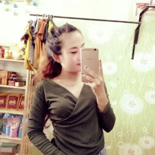Áo nhũ chéo cổ tim