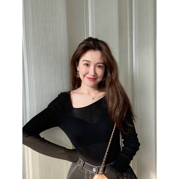 Áo len tăm lệch vai
