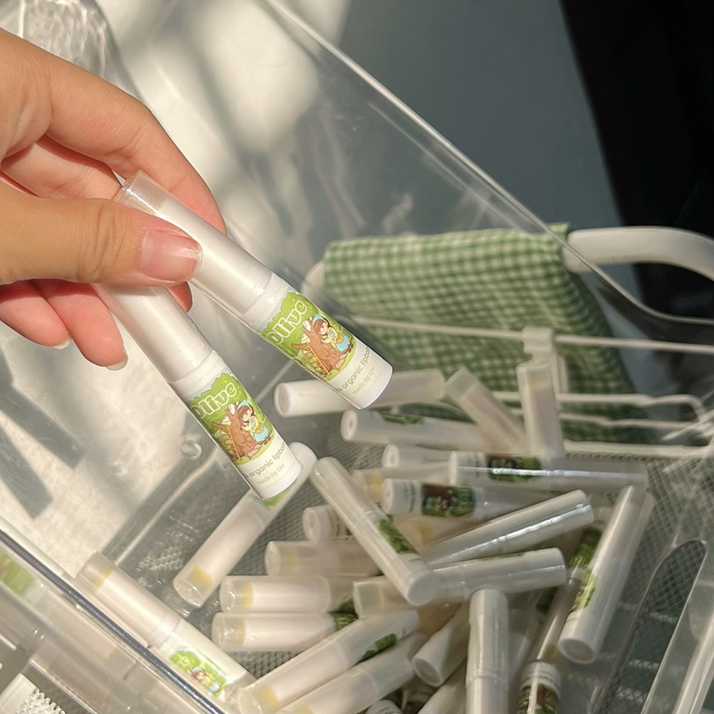 Son dưỡng mềm môi Olive