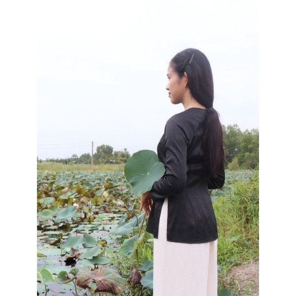 Áo bà ba nam bộ vải gấm nhiều màu cổ tròn phù hợp đi lễ chùa, thoáng mát khi đi dã ngoại, về nguồn | Áo dài Tumun