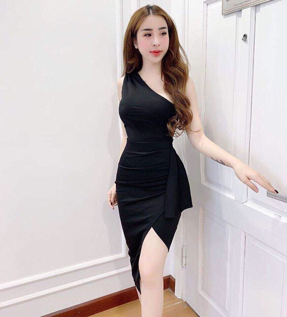 Đầm body lệch vai xếp ly bèo eo kèm mút | BigBuy360 - bigbuy360.vn
