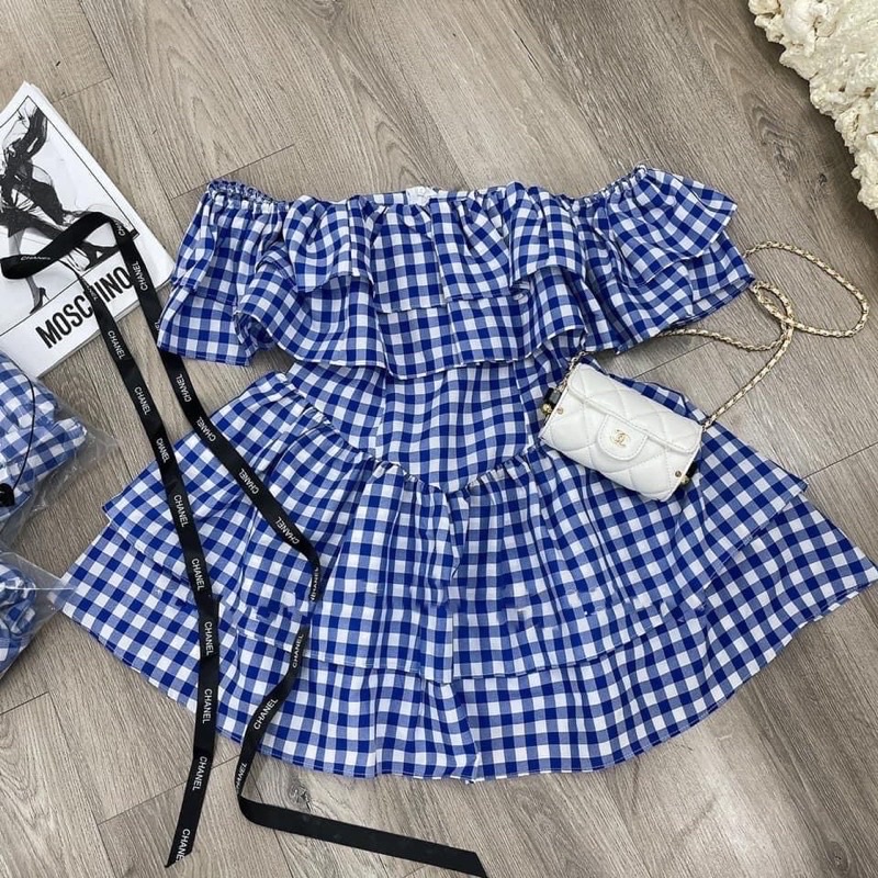 Đầm trễ vai kẻ caro bèo tầng tiểu thư 250 - Briebrie