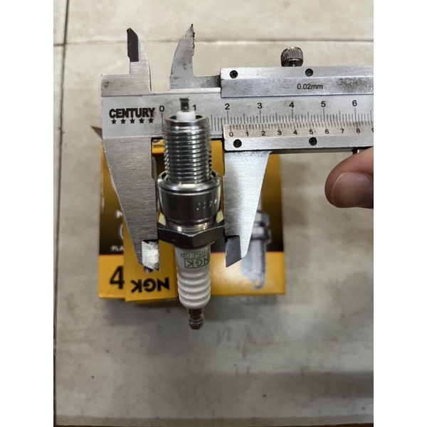 Bugi nhật máy xăng GX 168 181 200 thân lớn phụ kiện máy xăng