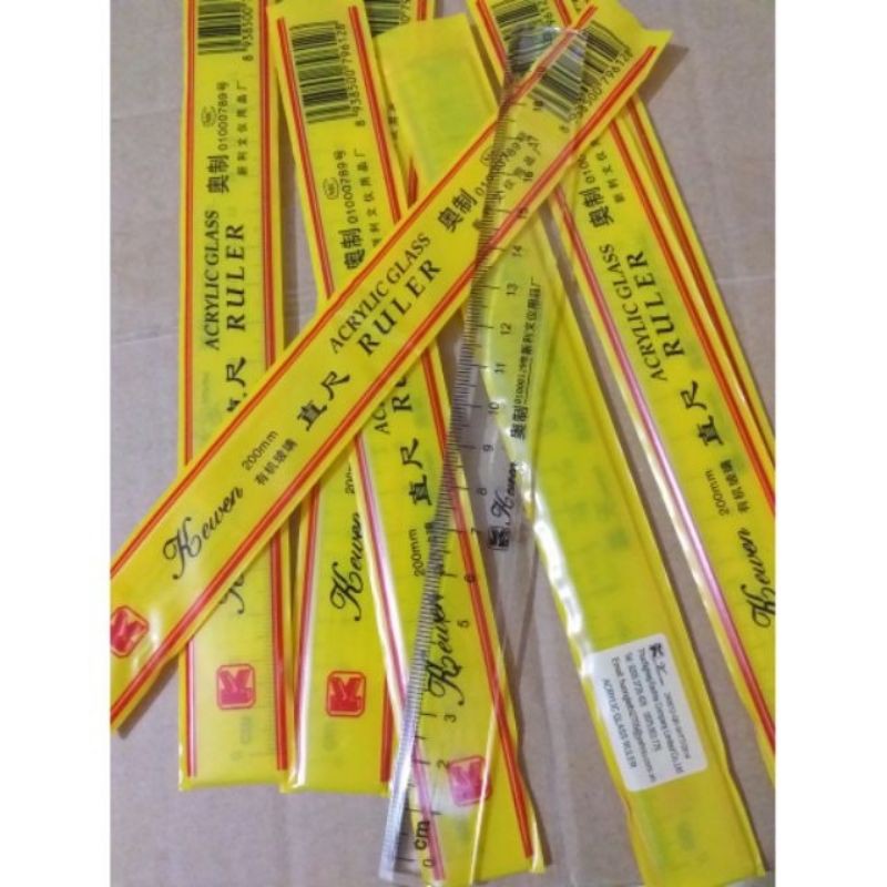 Thước cứng 20cm
