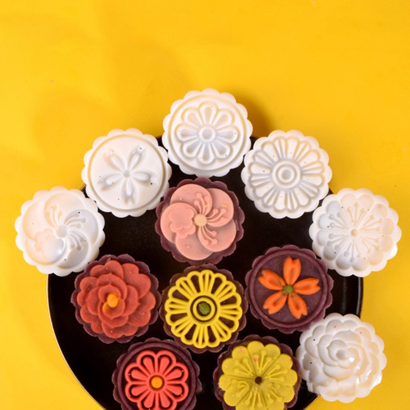 Khuôn Nhựa Làm Bánh Trung Thu 75g Hình Hoa Anh Đào